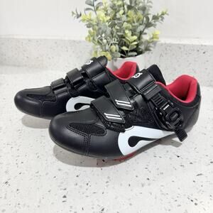 Peloton black Cycling Shoes Size 38 bike strap up